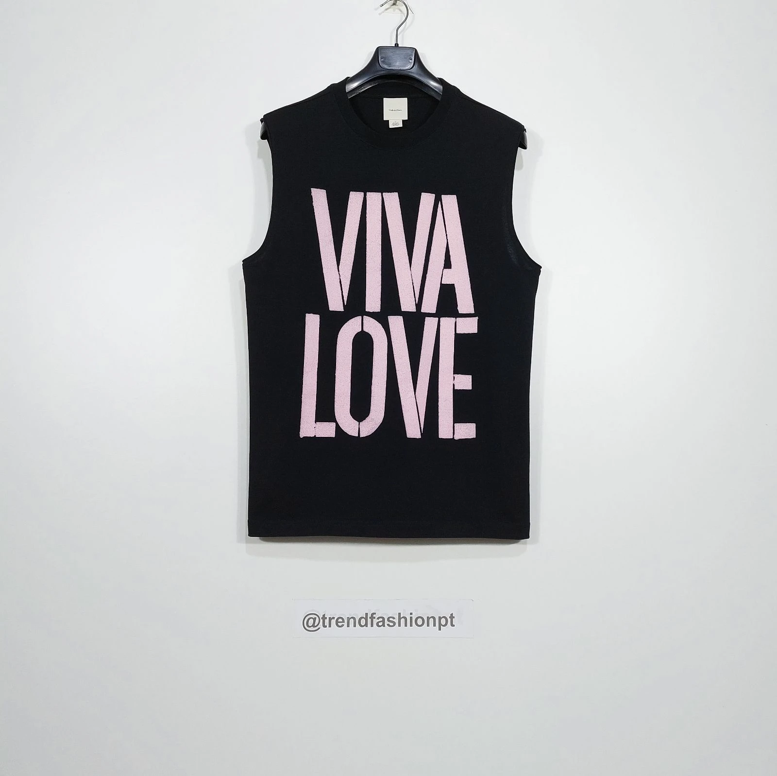 Calvin Klein Studio 'viva love' sleveless tshirt - black M